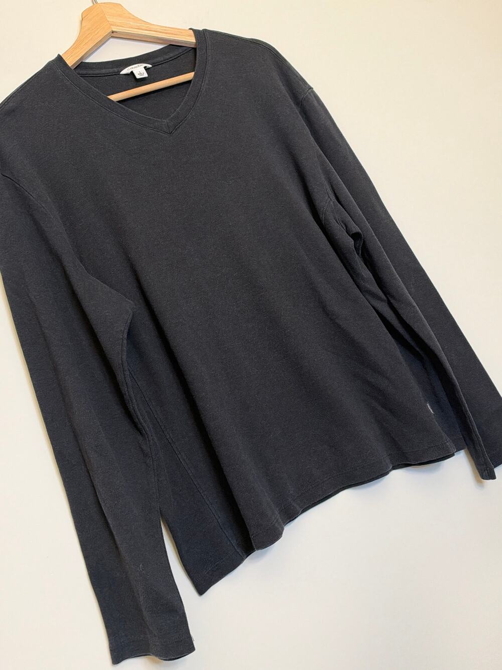 Calvin Klein Gray V-Neck Long Sleeve Shirt Size L